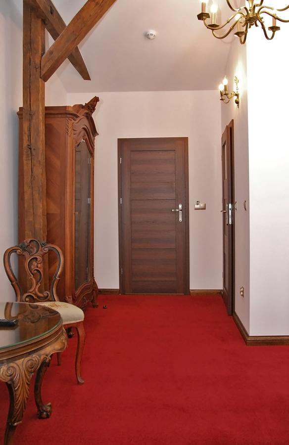 Palac Klanino מראה חיצוני תמונה